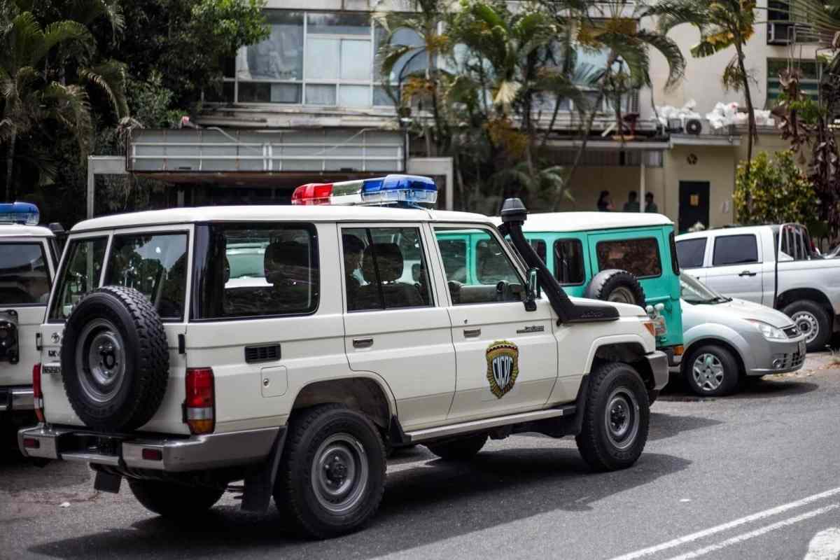 sucesos niña muerta durante intento de robo de vehículo