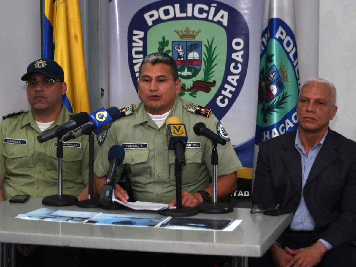 Frenan fuga de detenidos en calabozos de Polichacao