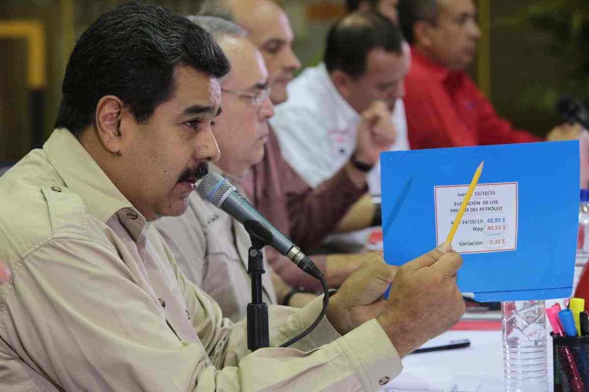 Maduro firmó contrato colectivo para la salud con el aval de los sindicatos socialistas