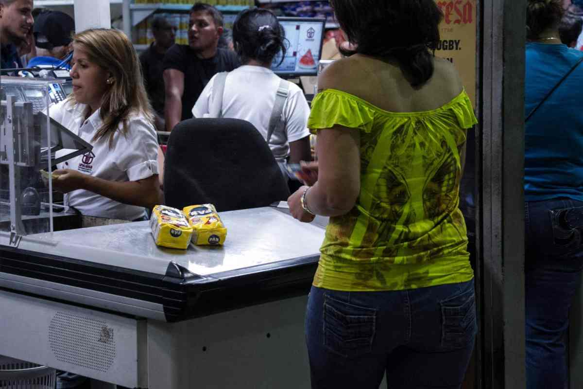 Los sistemas de los supermercados ya no soportan tantos ceros