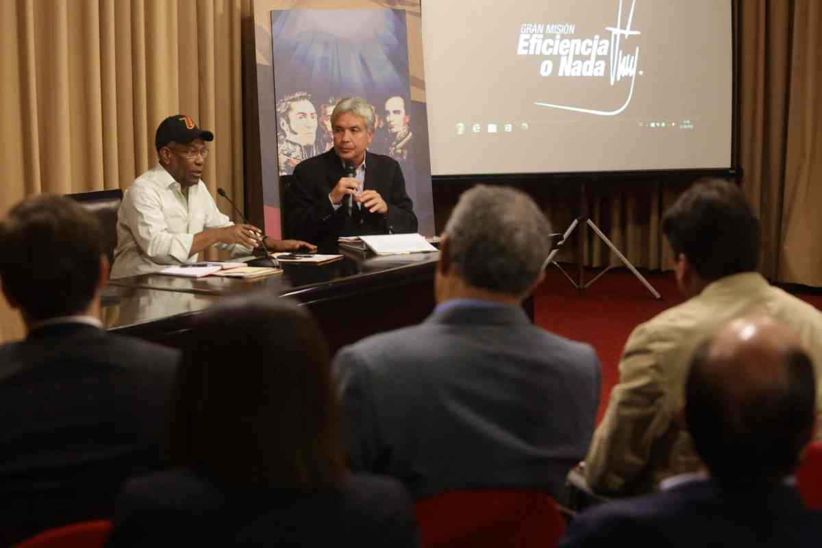 Control de cambio fue implementado para hacer dependientes a los ciudadanos