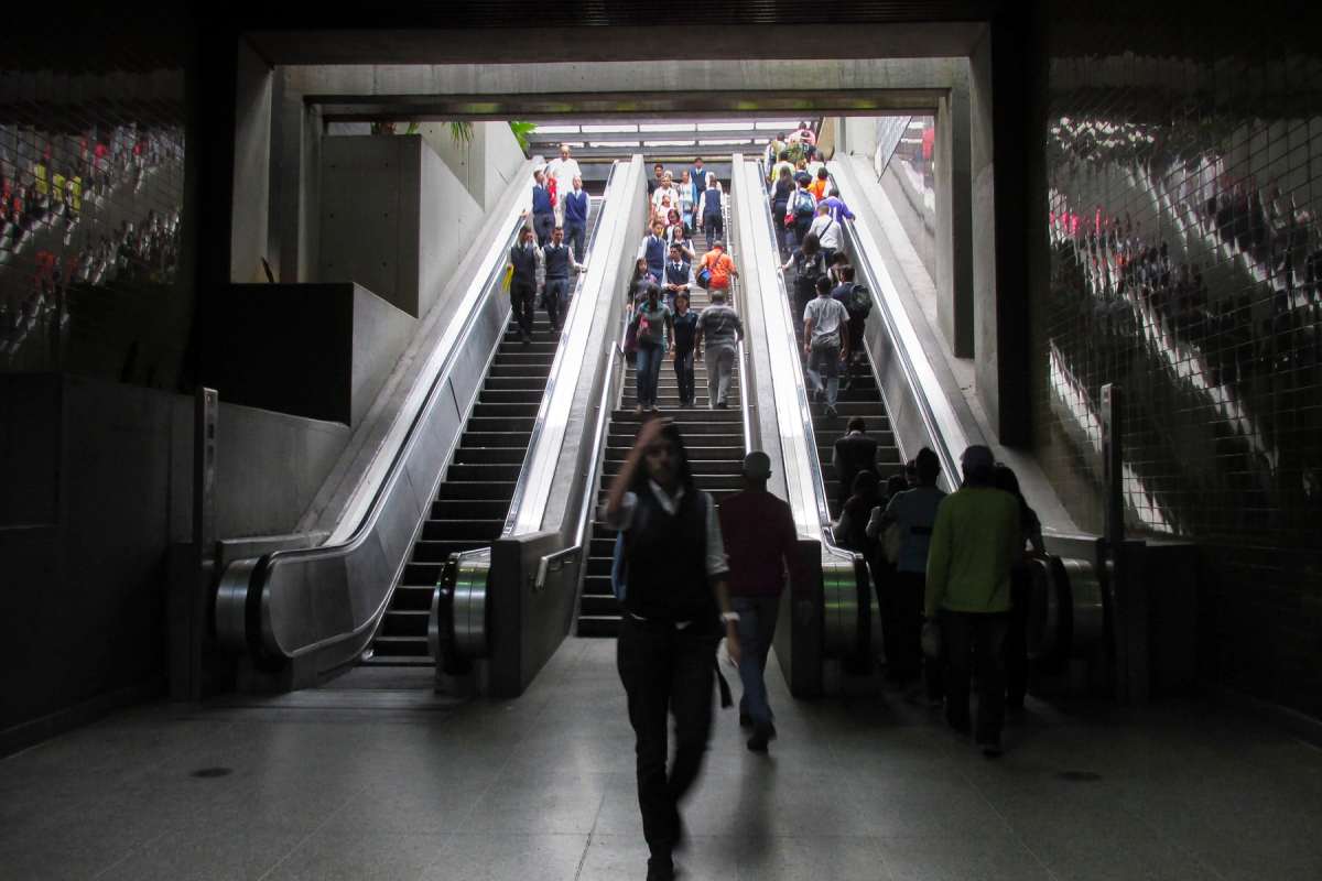 Estación del Metro de Plaza Venezuela estuvo sin prestar servicio más de una hora