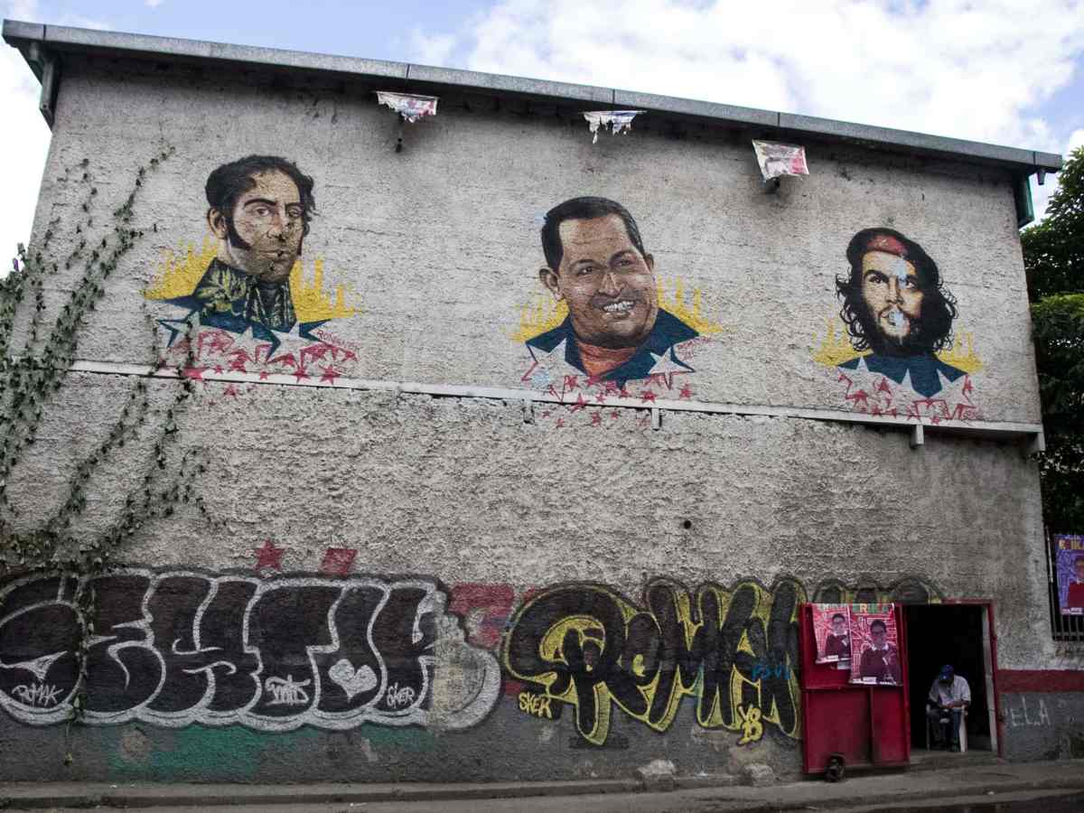 caraqueños | chávez | coche