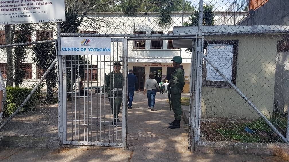 Centro de votación en Táchira