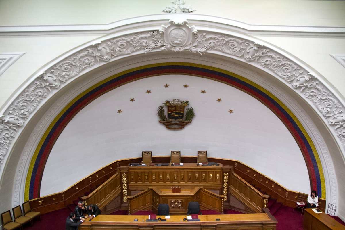 podio directivo asamblea nacional