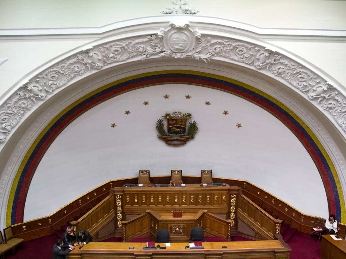 podio directivo asamblea nacional