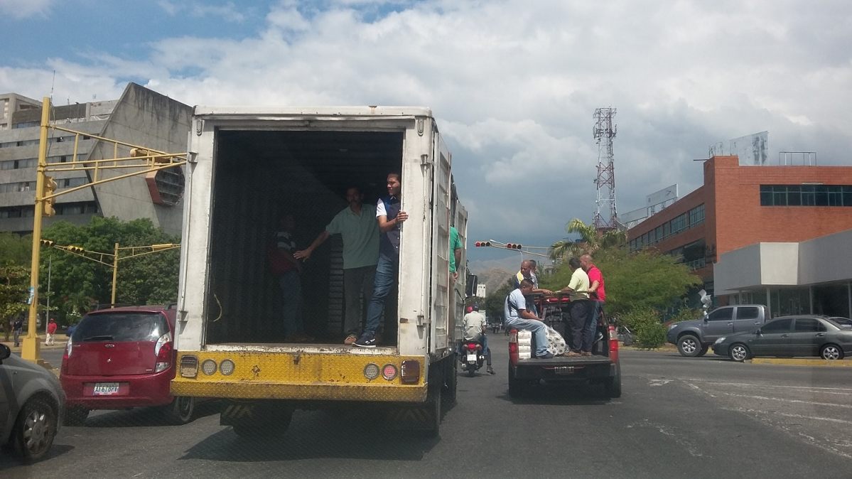 Transportistas de Aragua levantan el paro y aumentan el pasaje