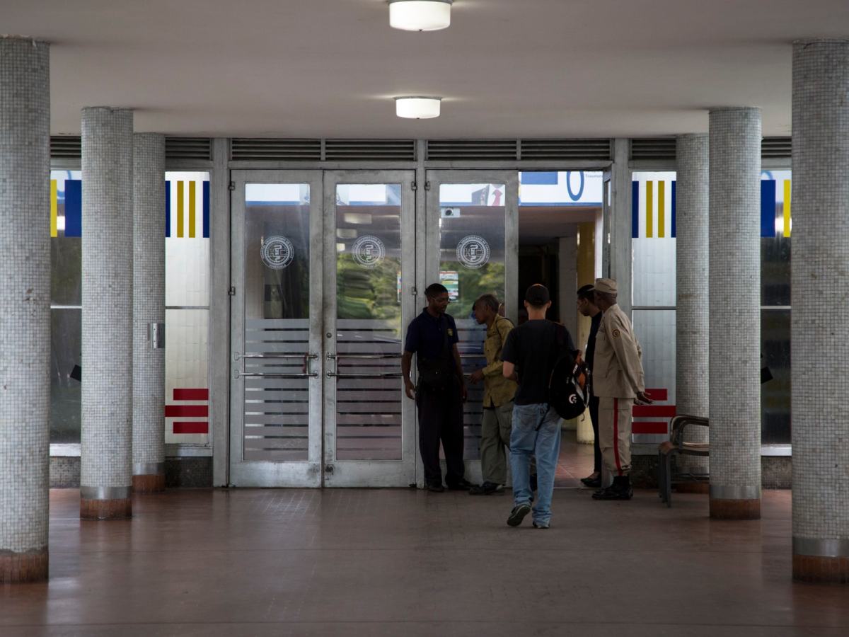 ascensor del Clínico
