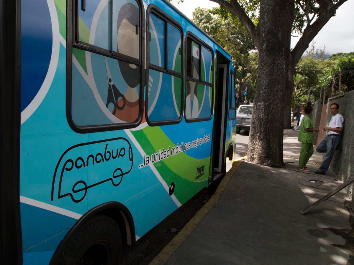 El Panabús suma kilometraje llevando asistencia a personas en situación de calle