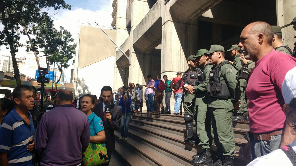 GNB impidió protesta de trabajadores de la salud que exigían mejores salarios
