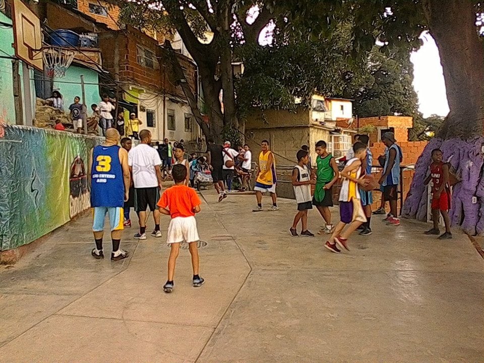 Fundación La Acequia rescata valores familiares a través del deporte y la recreación