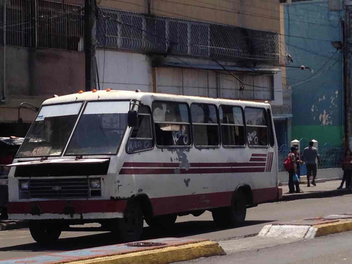 Anzoatiguenses despertaron con nuevo aumento en el precio del pasaje