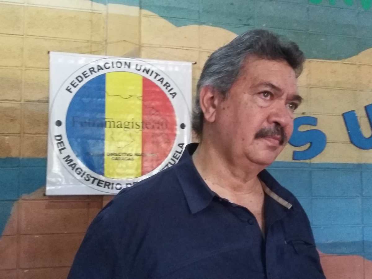 Venezuela se queda sin docentes y sin estudiantes