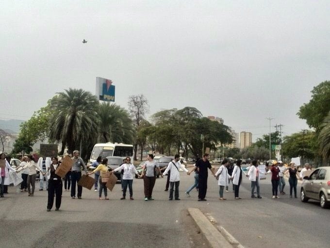 Carencias mantienen en las calles a personal del hospital del IVSS "César Rodríguez" de Puerto La Cruz