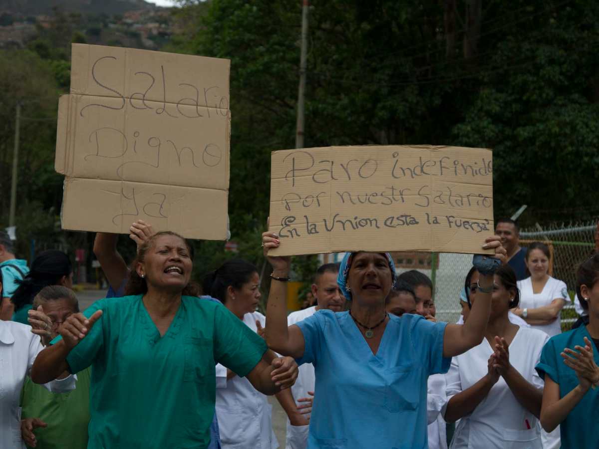 10 sueldos mínimos | trabajadores de la salud