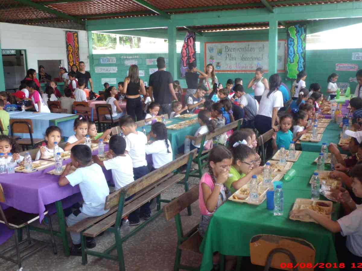 Fe y Alegría se convierte en escuelas solidarias