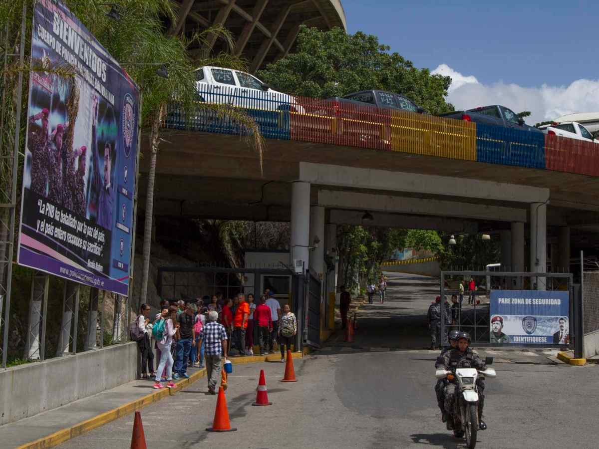 presos políticos/custodia del Estado