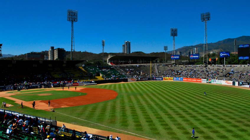 universitario | estadio