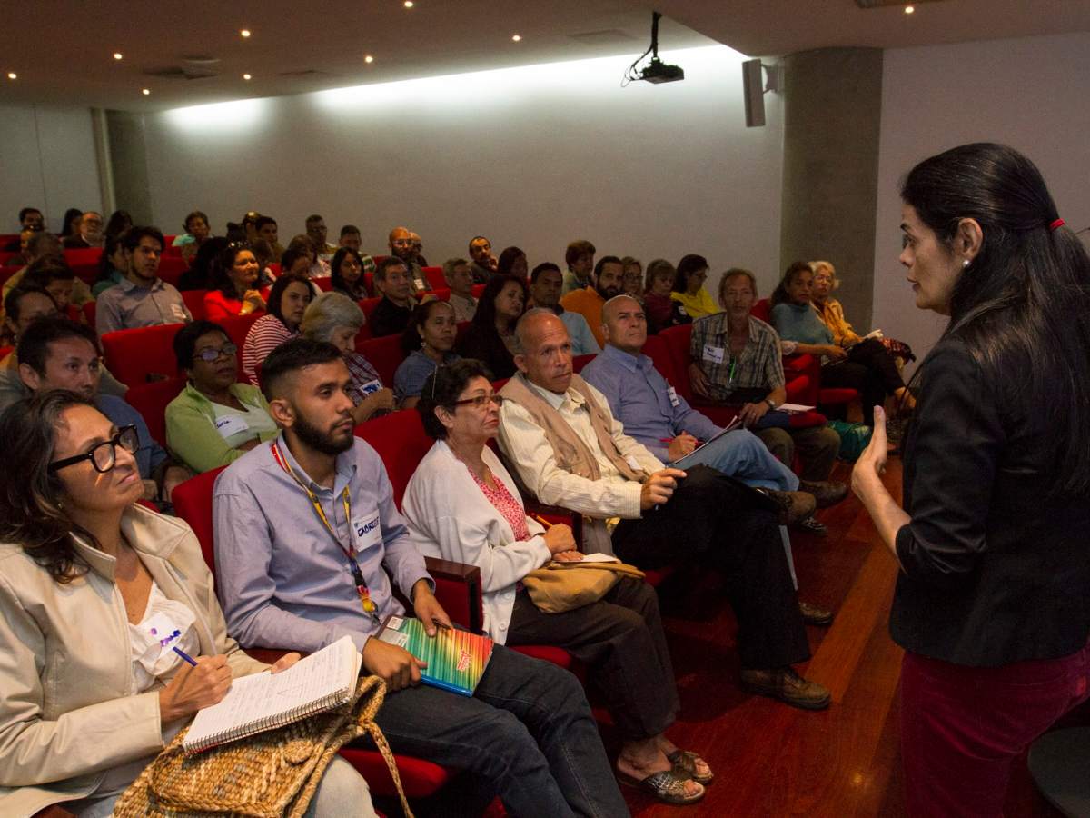 encuentro de gente buena