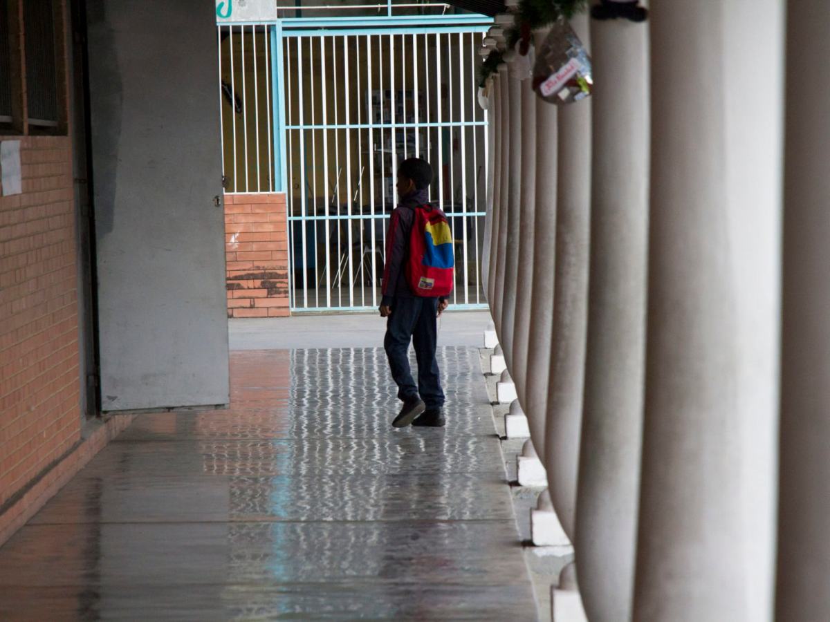 #EnClaves | A un mes de las intoxicaciones en escuelas hay más dudas que certezas sobre la raíz de los casos