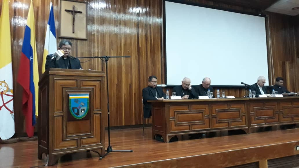 monseñor josé luis azuaje