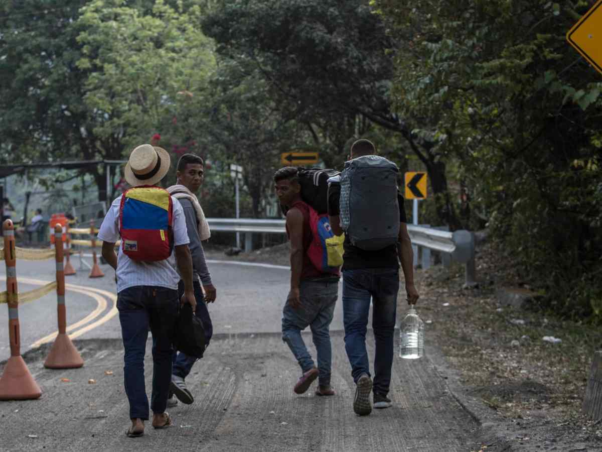 intención de emigrar