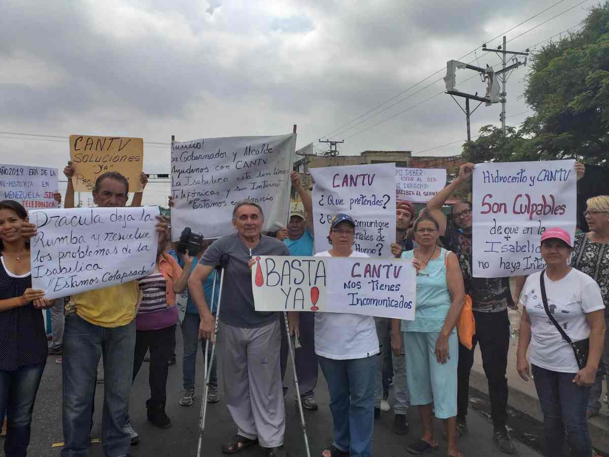 Protestan por falla de Cantv