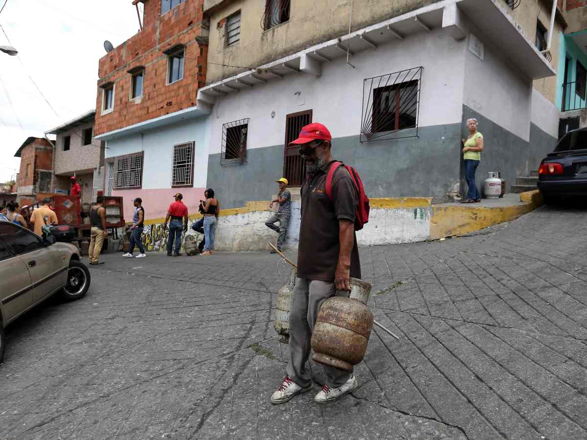 Venezolanos sin gas