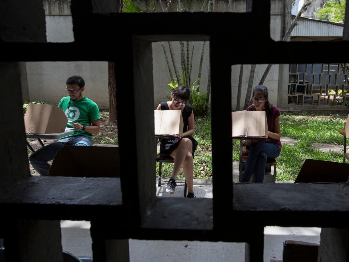 Estudiantes de la UCV