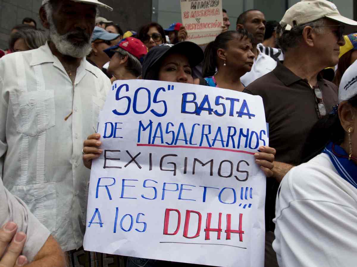 Oficiales desaparecidos