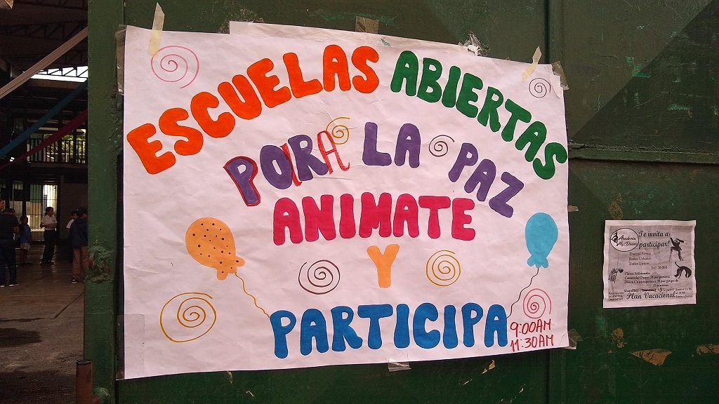 escuelas abiertas por la paz