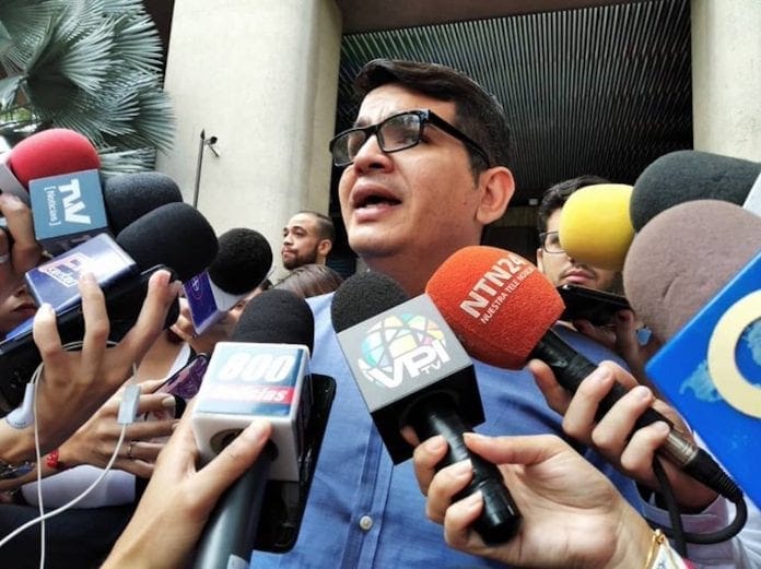 con el cierre venepress