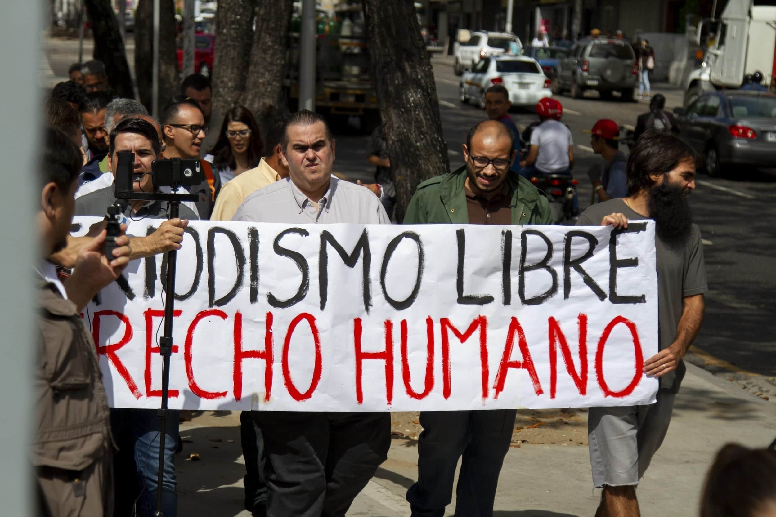 62 medios digitales continúan bloqueados ante la opacidad administrativa de Conatel