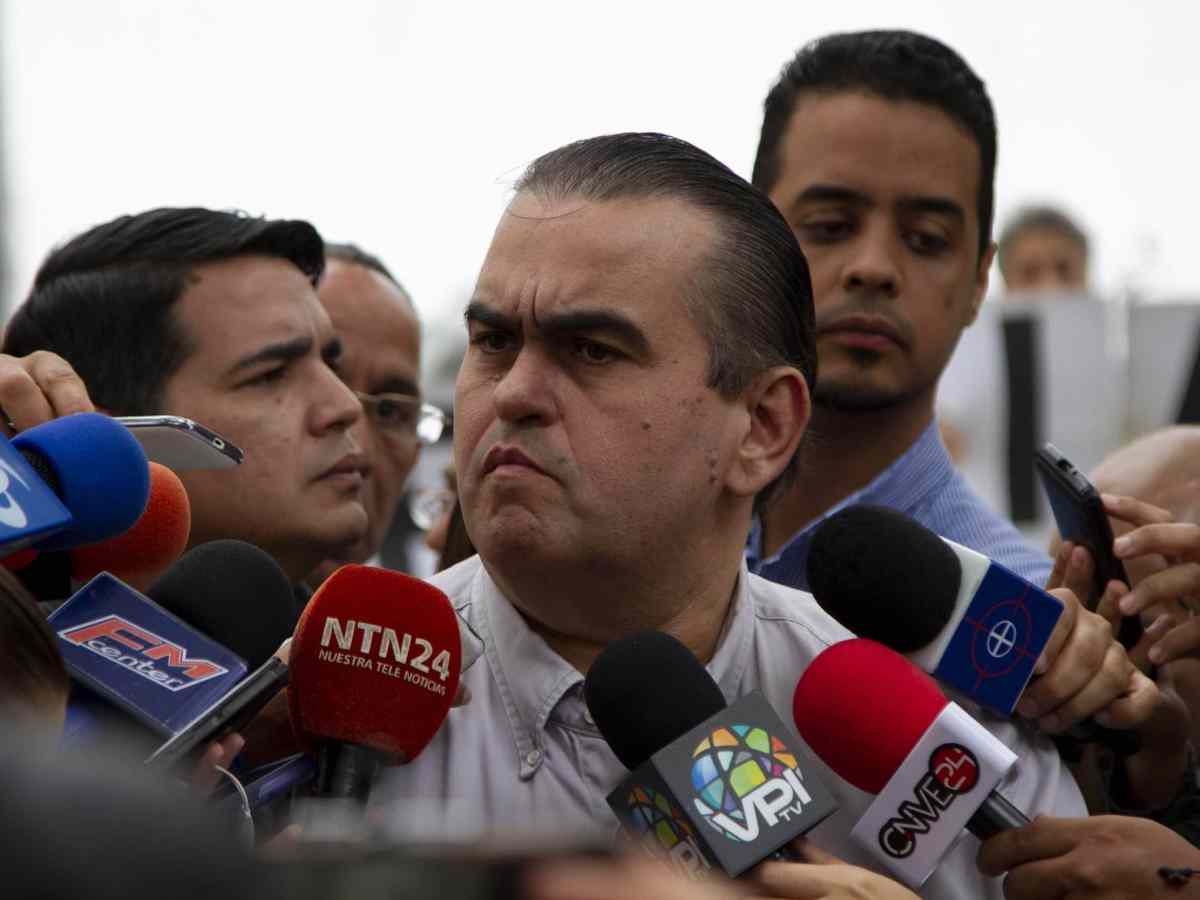 Cabello acusa a Carlos Correa de conspirar contra el gobierno para justificar su detención arbitraria