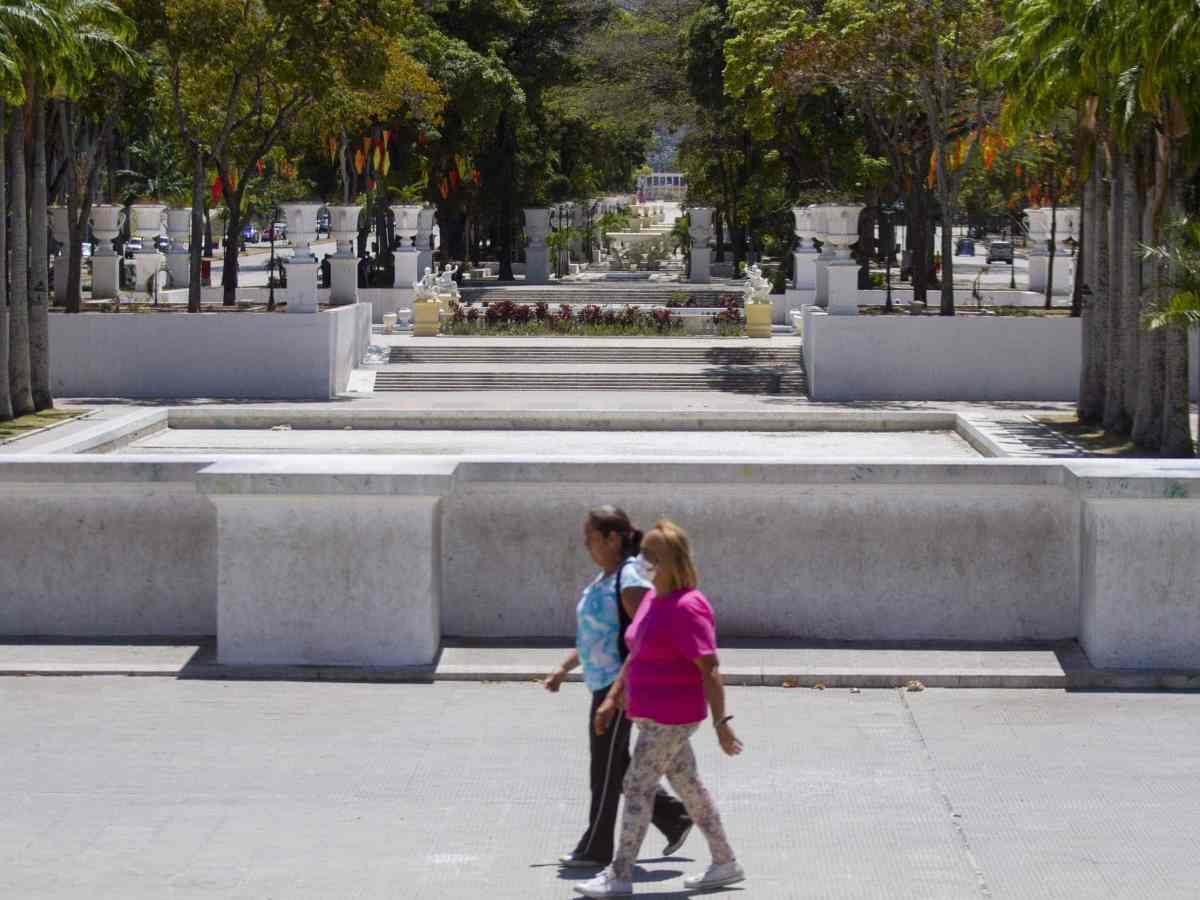 860 contagios
