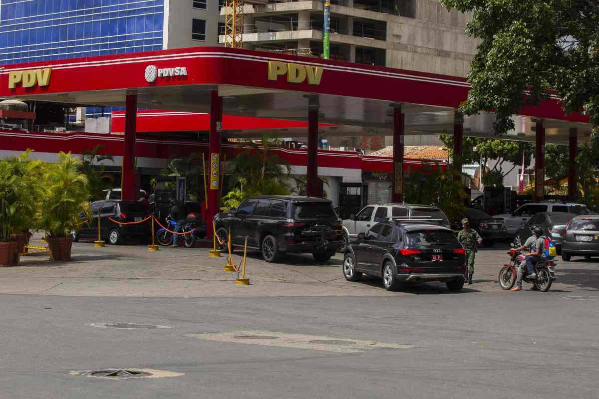 Gasolina y servicios básicos