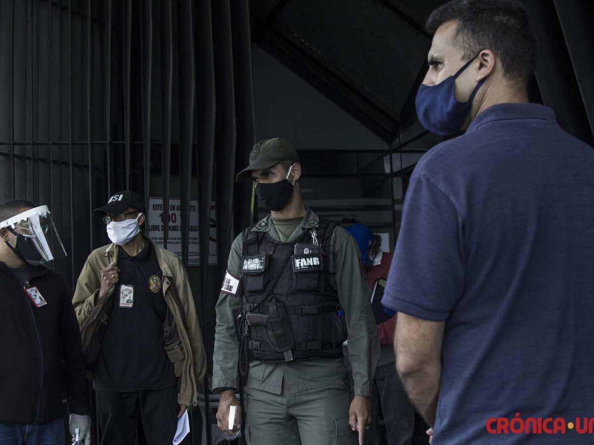 acompañamiento militar