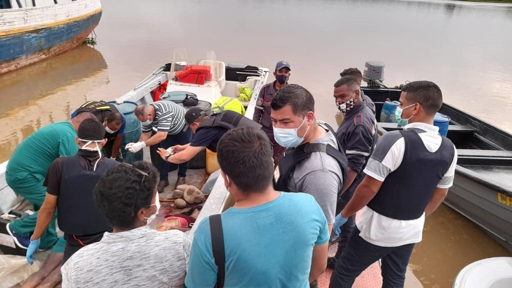 naufragio | boca de serpiente