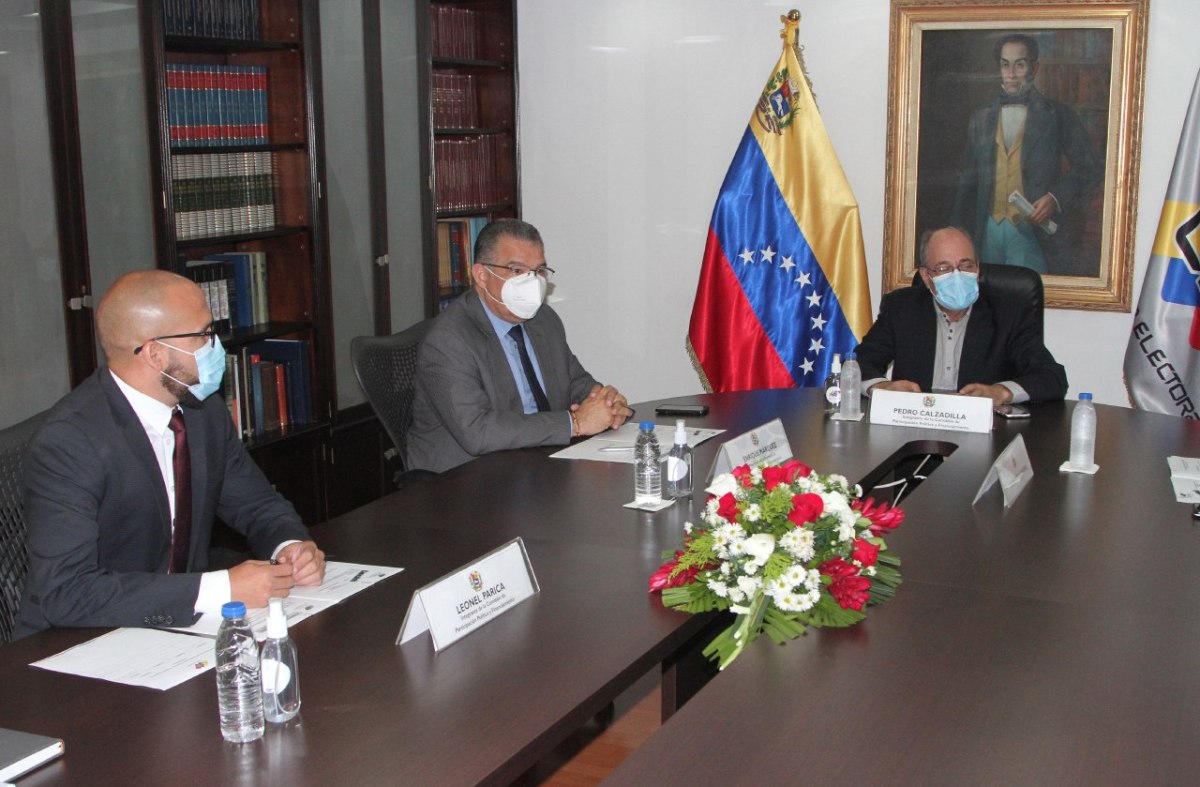 CNE | paridad de género