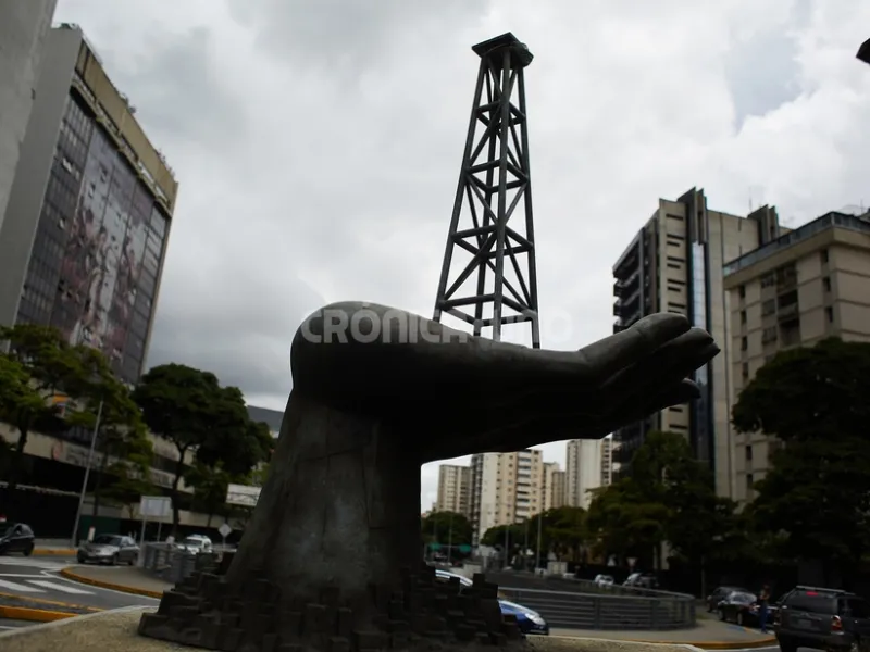 Economía venezolana bajo presión por bloqueo petrolero de EE. UU.