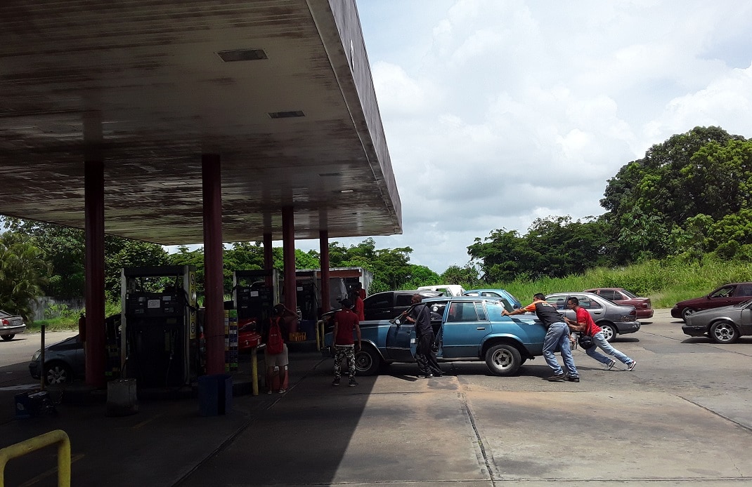 estaciones de servicio