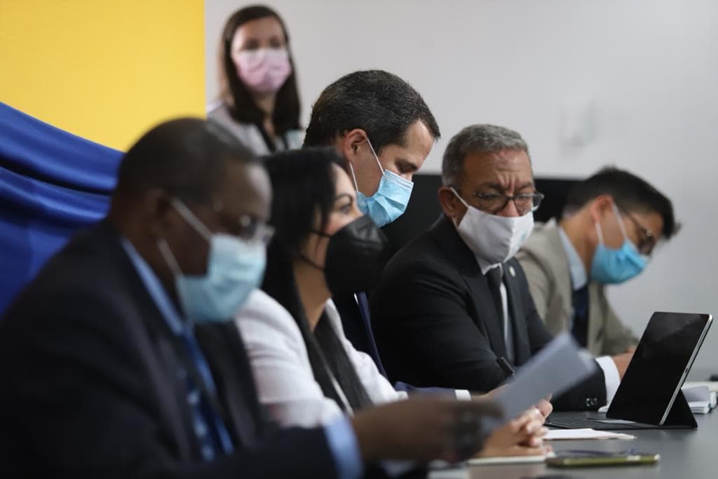 transferencia de sus competencias a la Asamblea Nacional