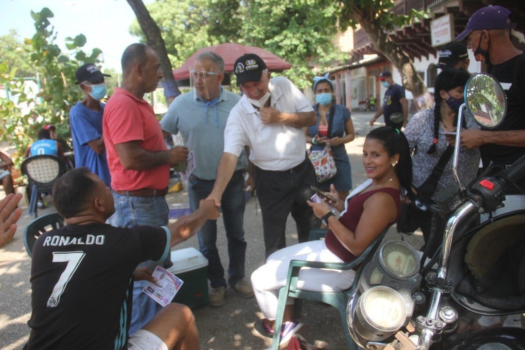 descontentos e indecisos