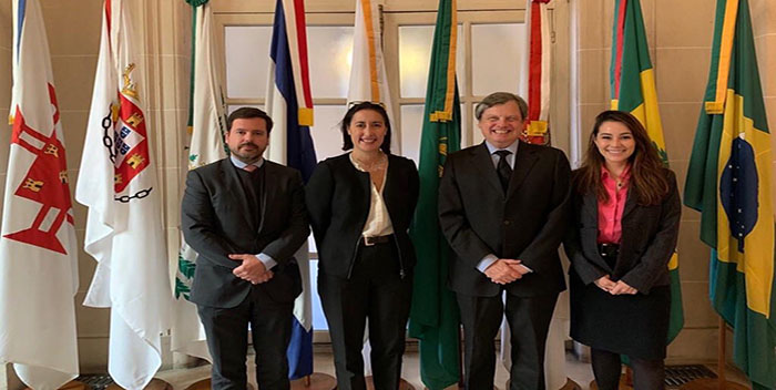 comisionado presidencial para relaciones exteriores