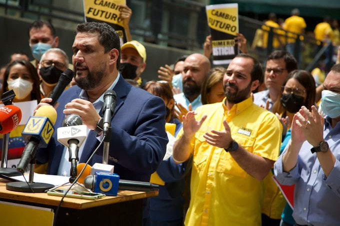 ruta política para los próximos tres años