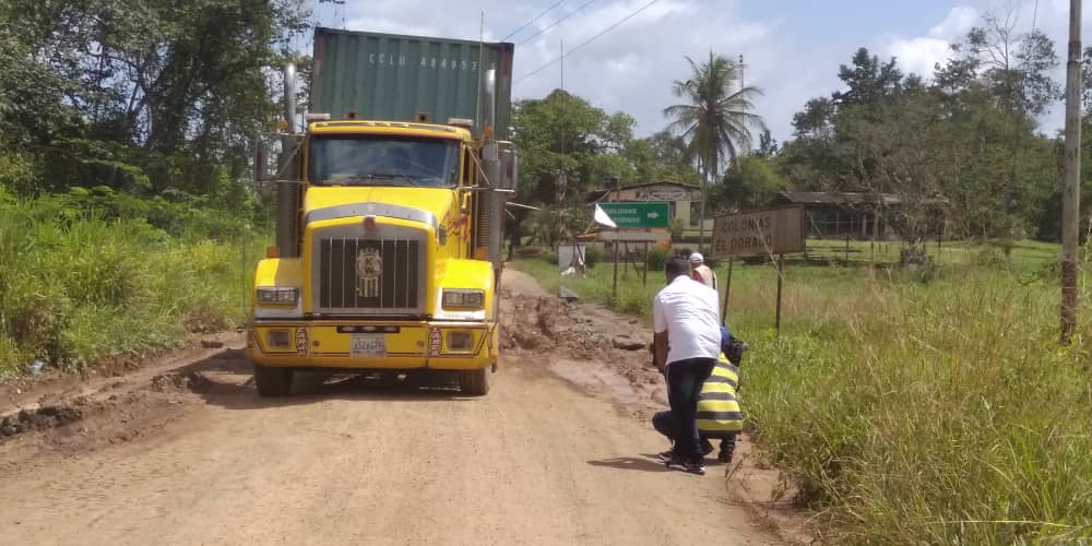 300 toneladas de alimentos se perdieron durante el cierre de la troncal 10 en Bolívar