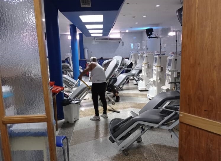 unidad de diálisis de Clínica Lugo