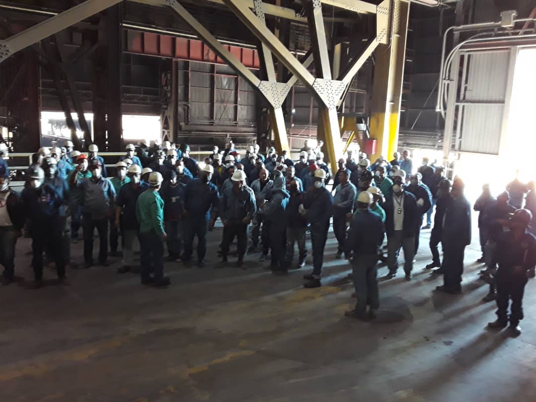 Bajo acecho de Dgcim amenazan a trabajadores de Sidor para cesar protesta