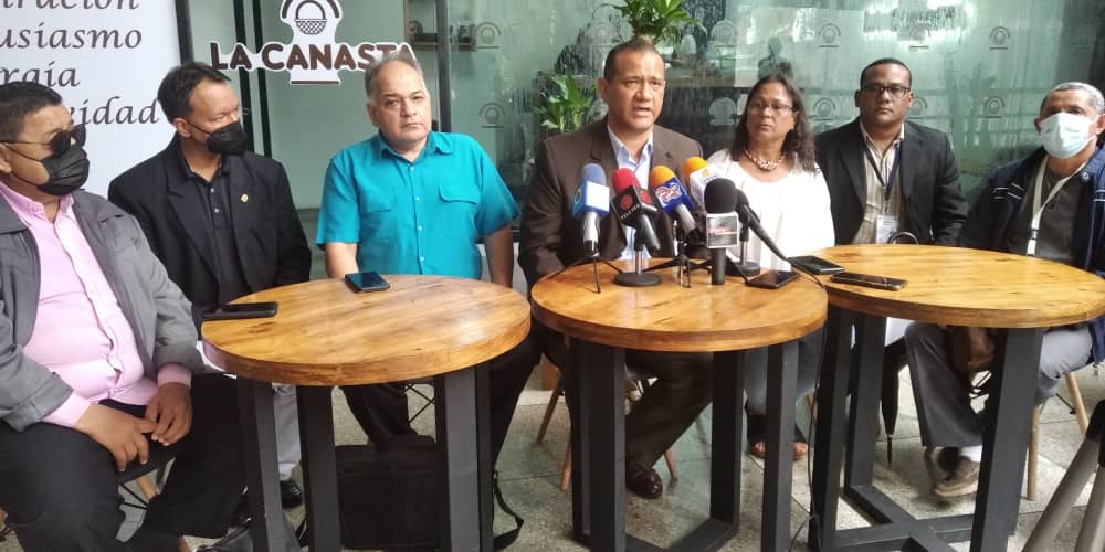 Comisión de abogados exige a Fiscalía investigar fuga de alúmina