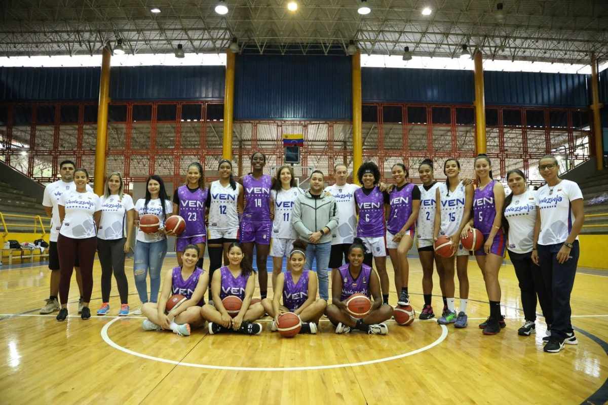 selección femenina de baloncesto